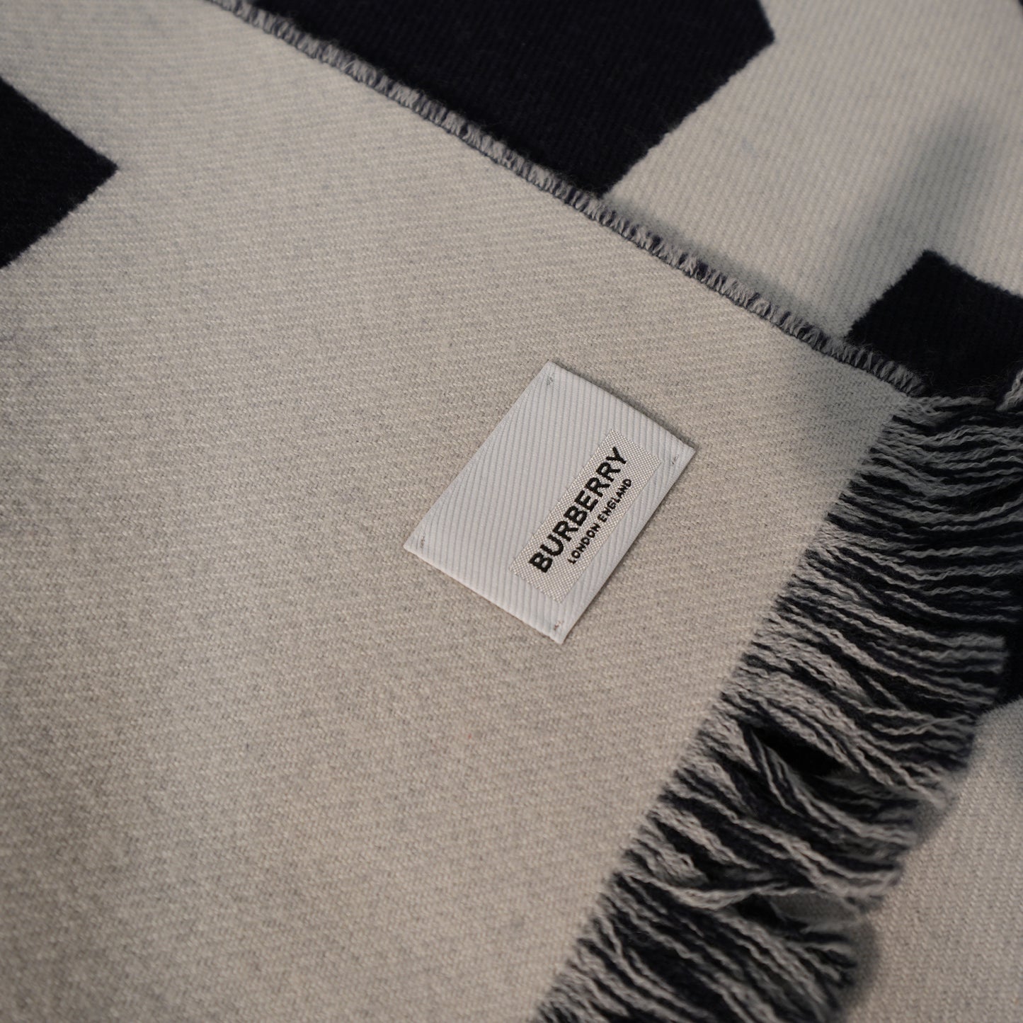 BURBERRY Reversible Scarf 100% WOOL