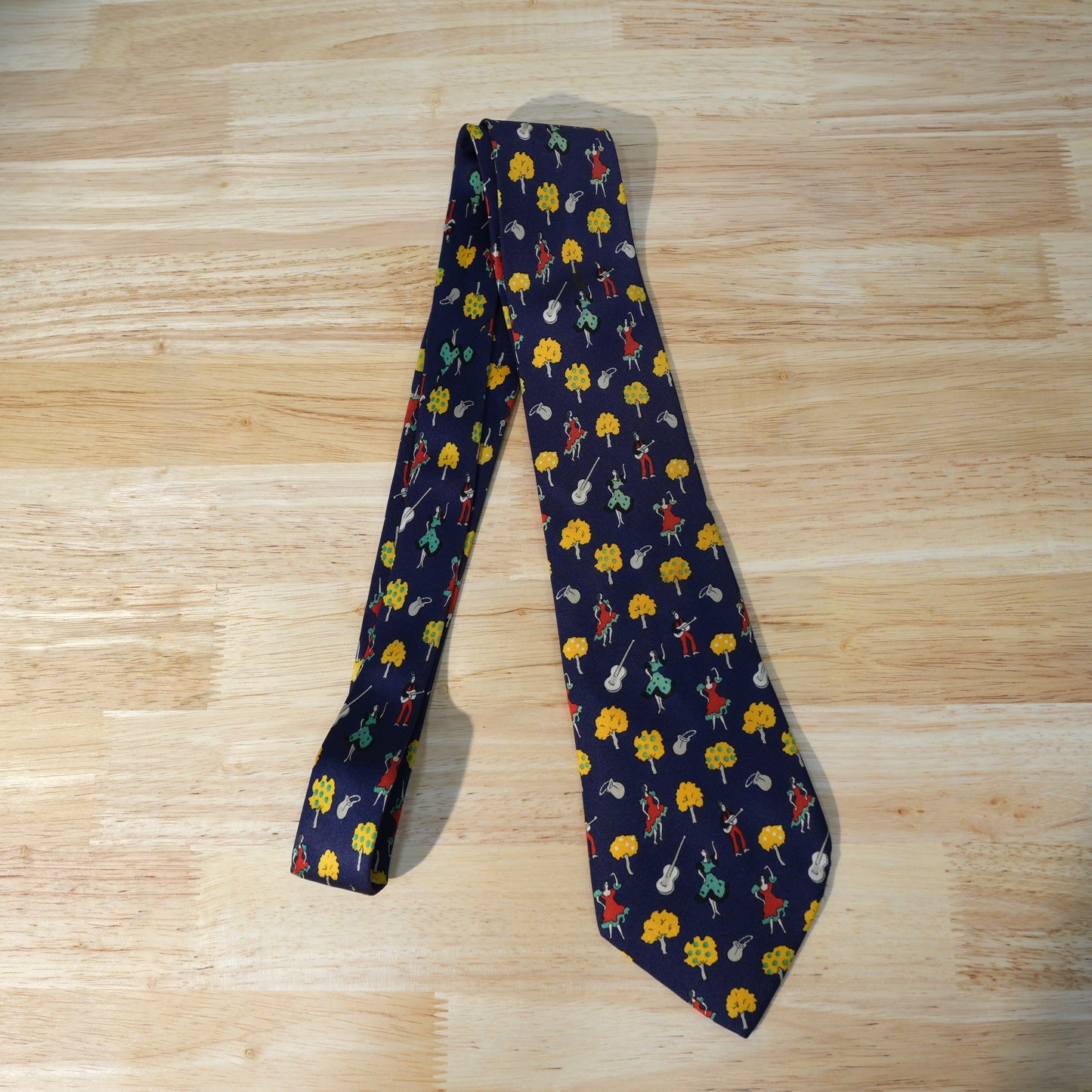 HERMES 100% Silk Tie