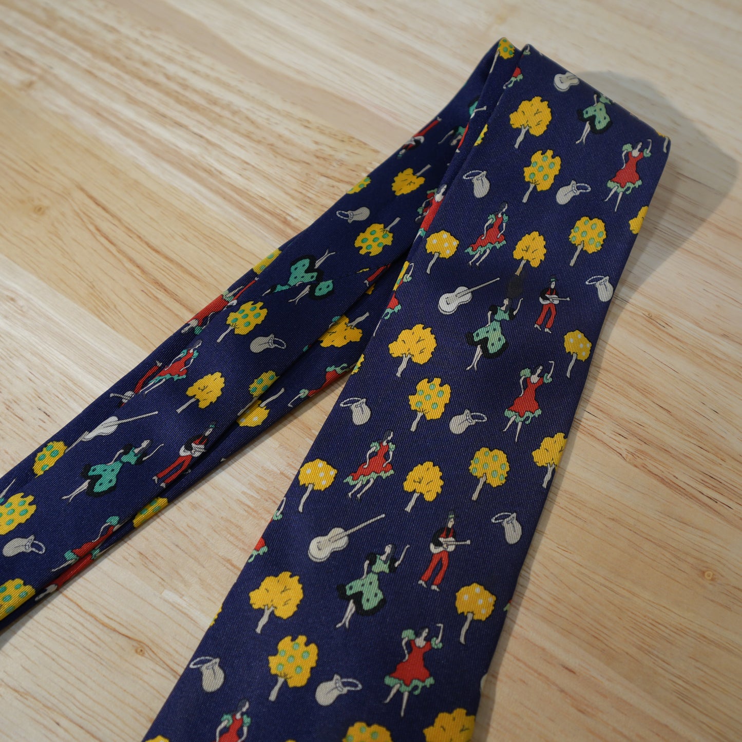 HERMES 100% Silk Tie