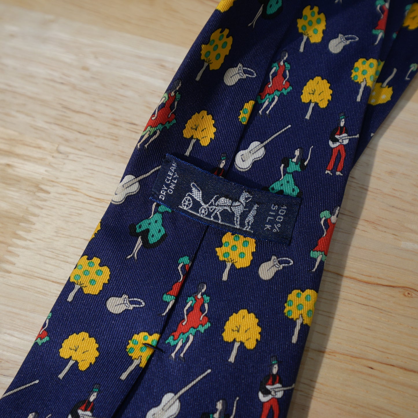 HERMES 100% Silk Tie