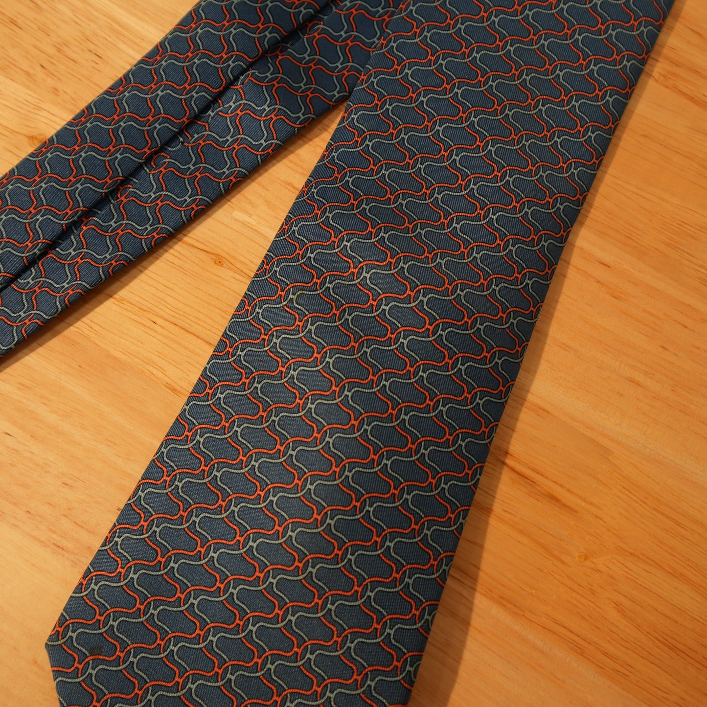 HERMES 100% Silk Tie
