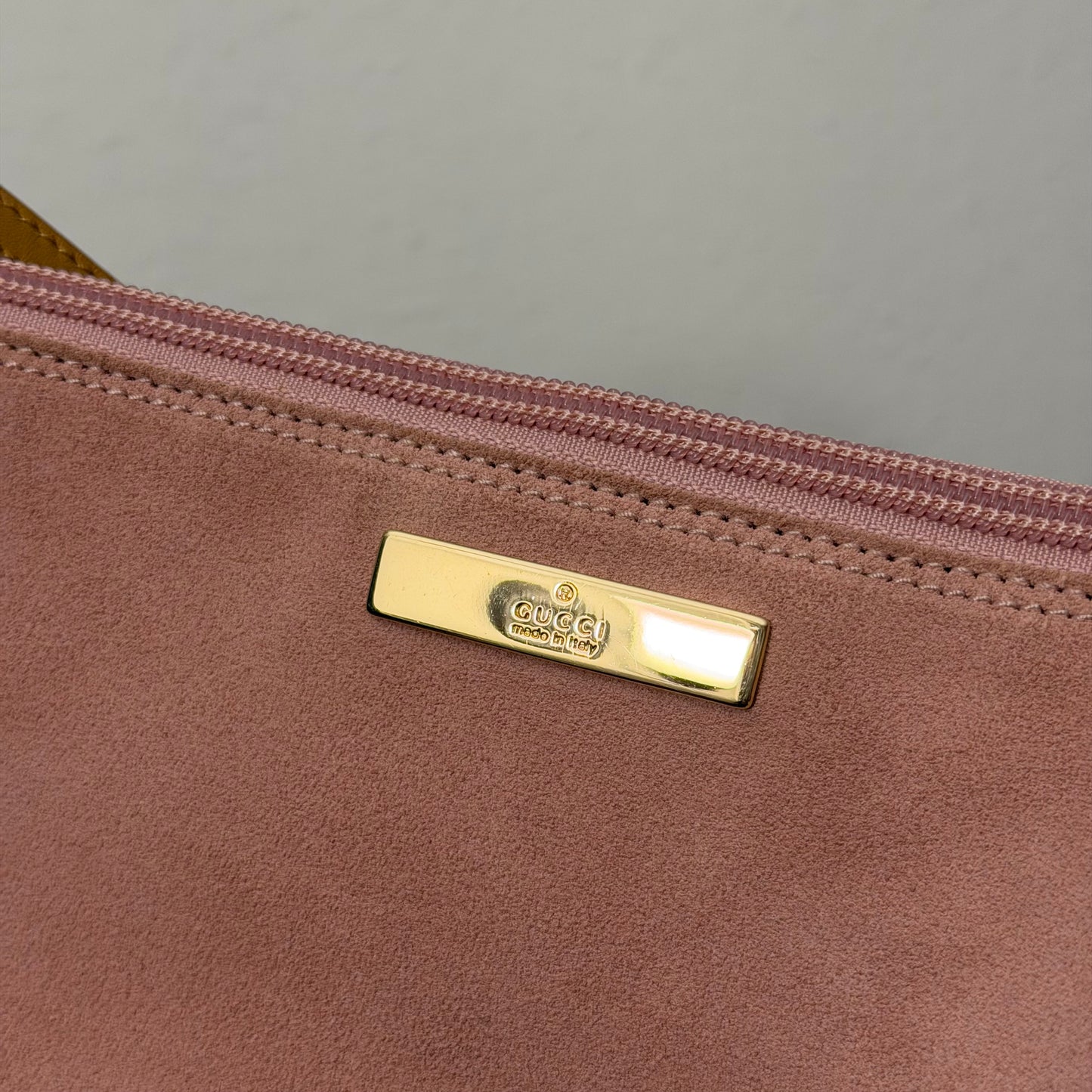 GUCCI Pink Suede Pouch