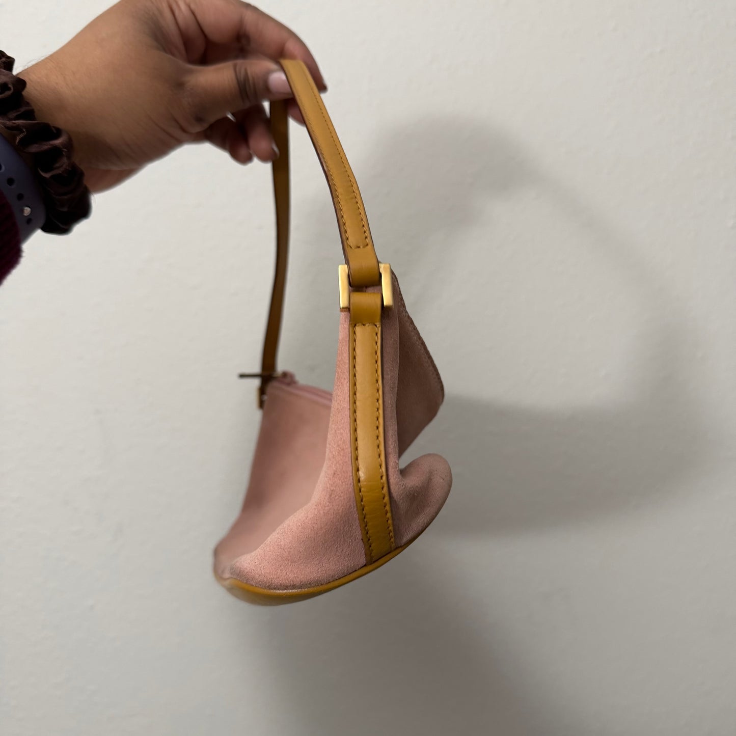 GUCCI Pink Suede Pouch