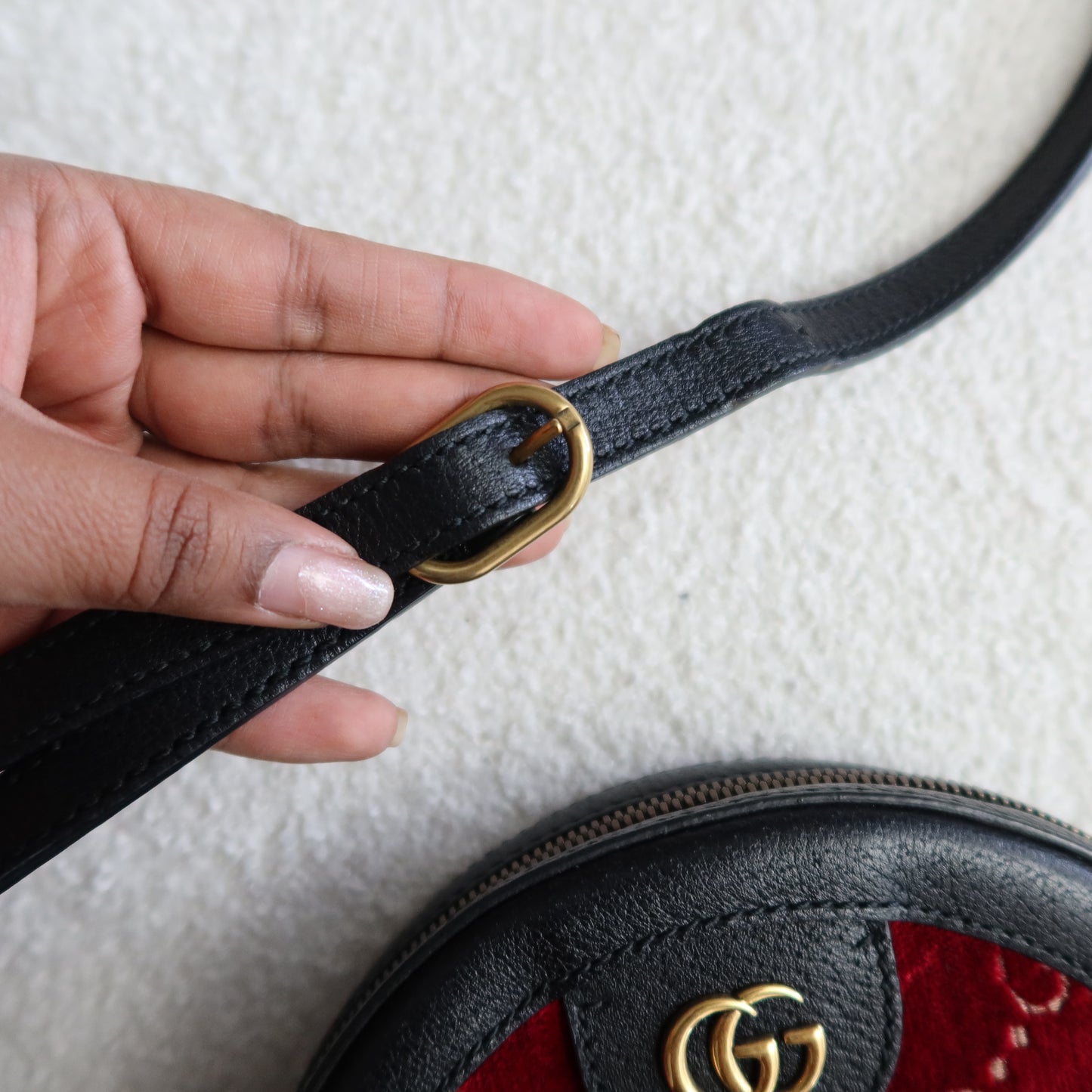 GUCCI Black Leather Red Velvet Circle Crossbody Bag