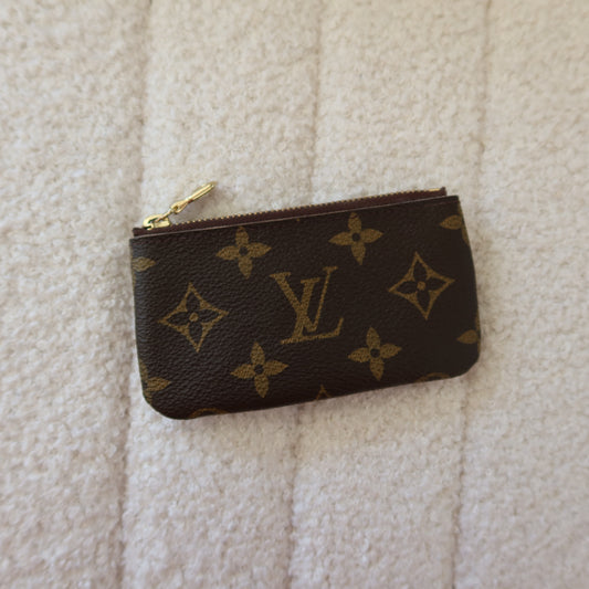 LOUIS VUITTON Monogram Key Cles