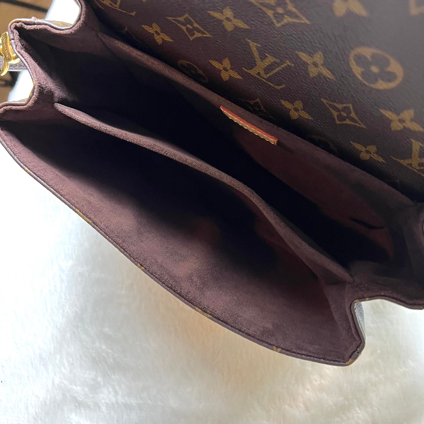 LOUIS VUITTON Monogram Pochette Metis