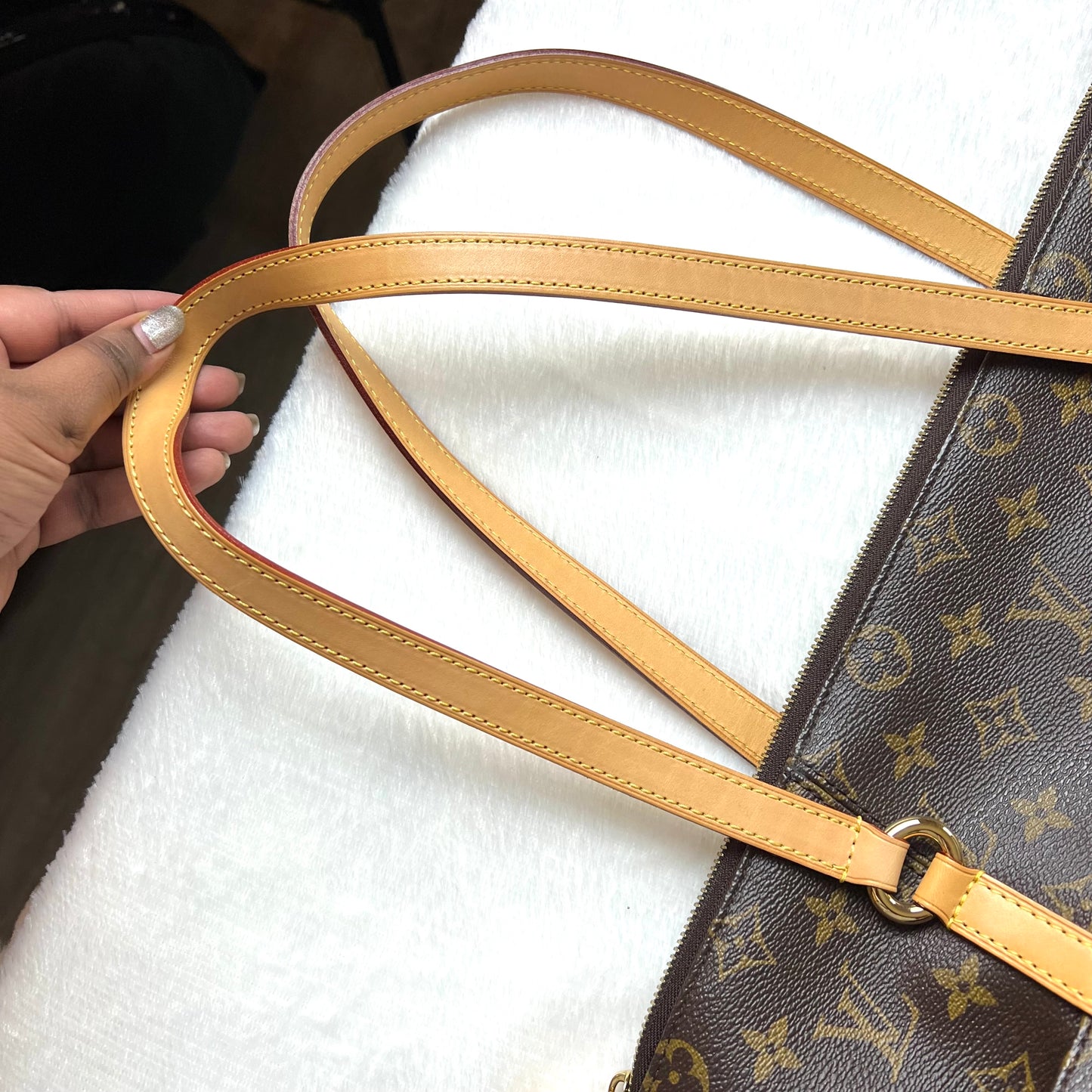 LOUIS VUITTON Monogram Totally MM