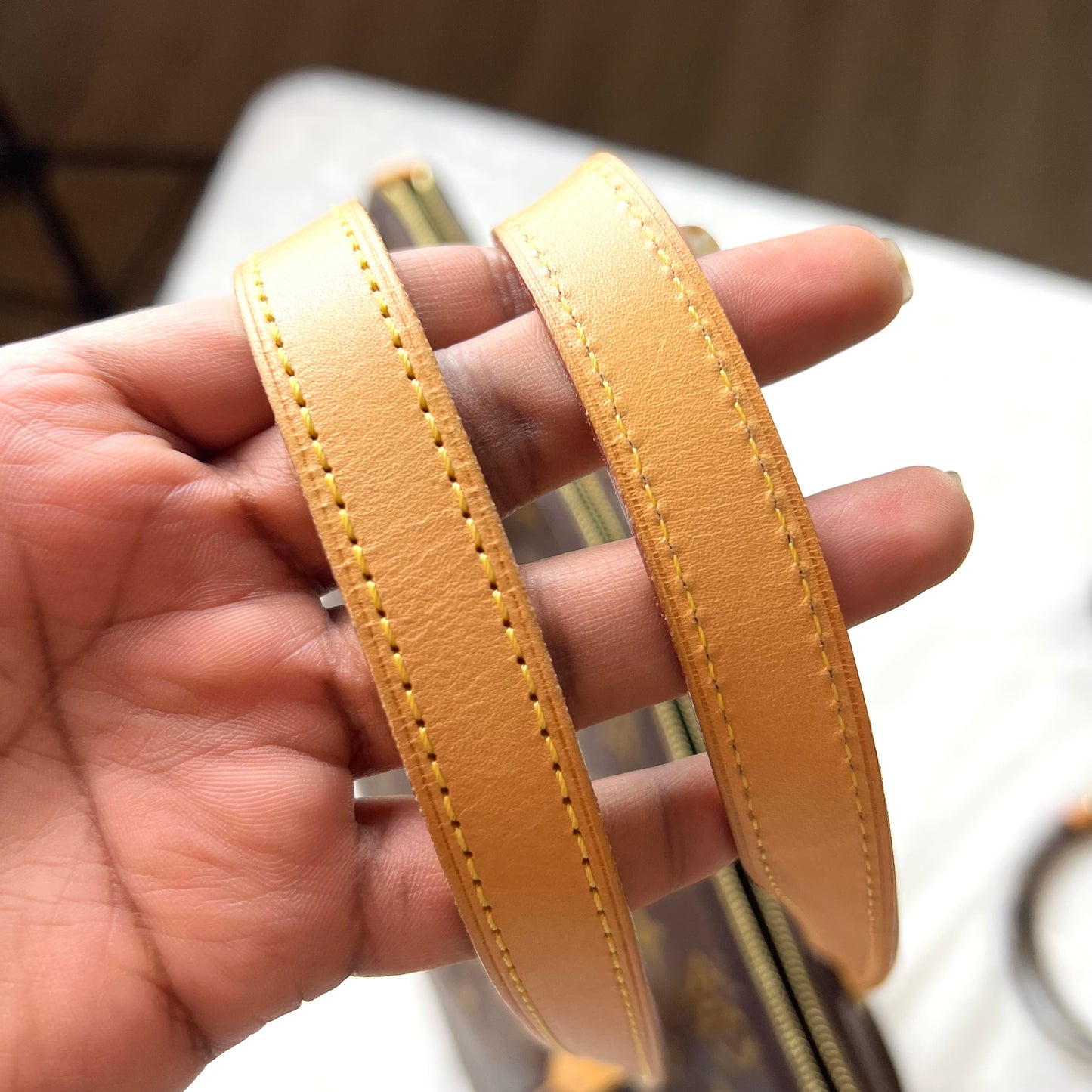 LOUIS VUITTON Monogram Totally MM