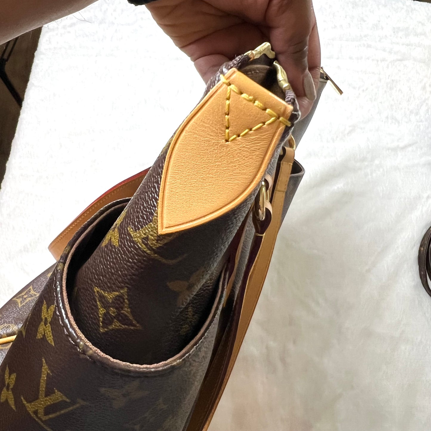 LOUIS VUITTON Monogram Totally MM