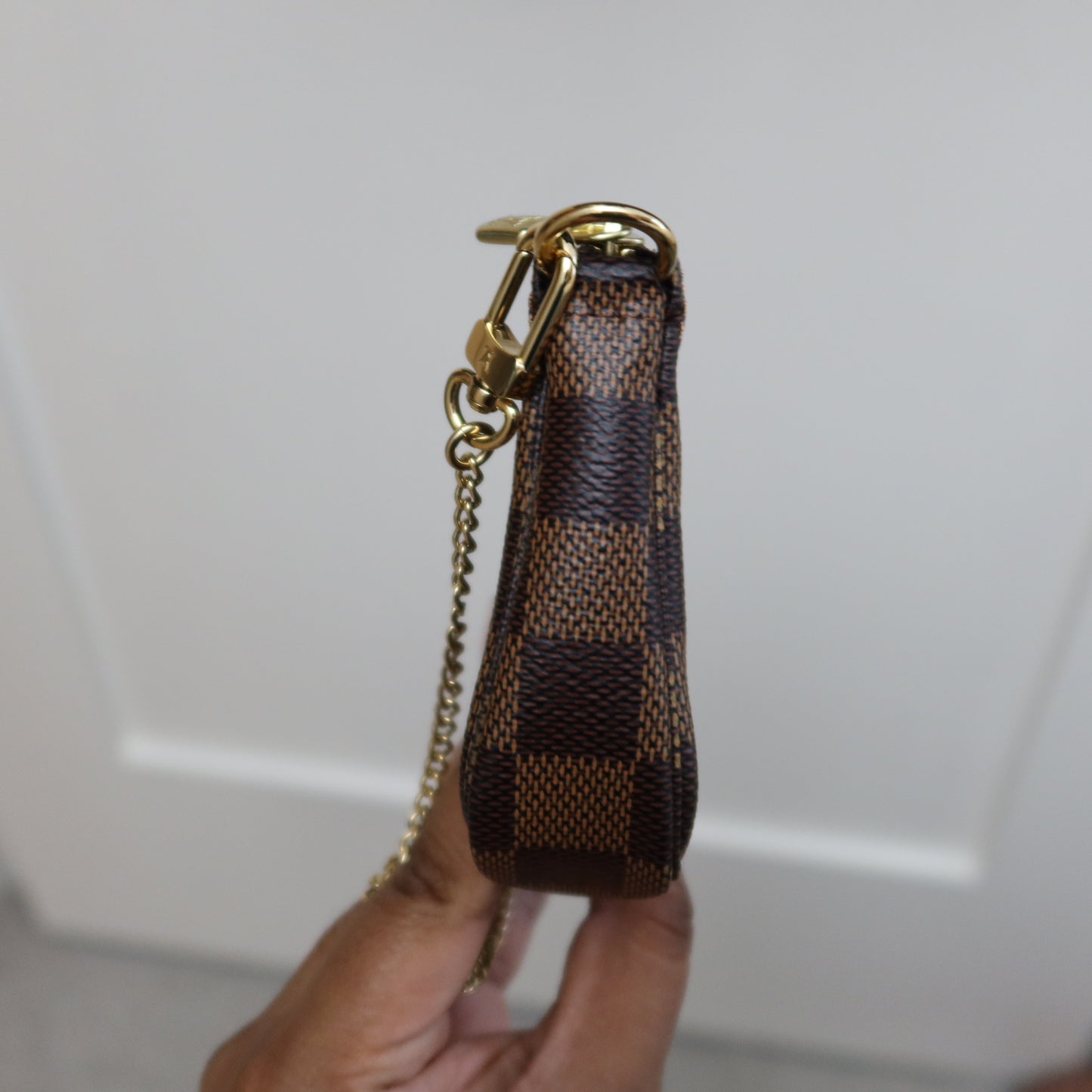 LOUIS VUITTON Damier Ebene Mini Pochette