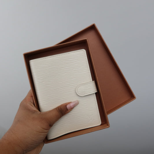 LOUIS VUITTON Cream Epi Leather Agenda MM