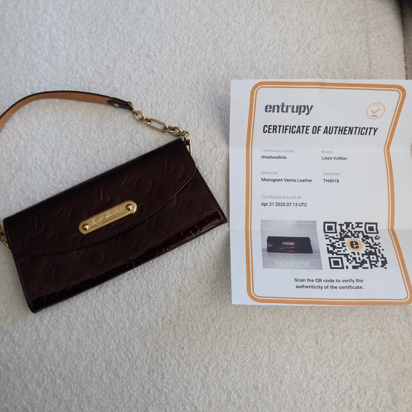 LOUIS VUITTON Sunset Boulevard Amarante Vernis Shoulder Bag