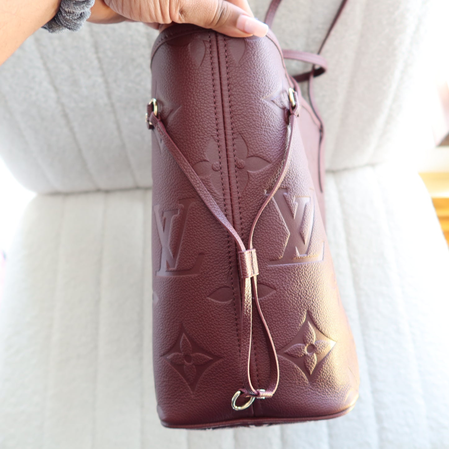 LOUIS VUITTON Neverfull MM Empreinte Leather Burgundy