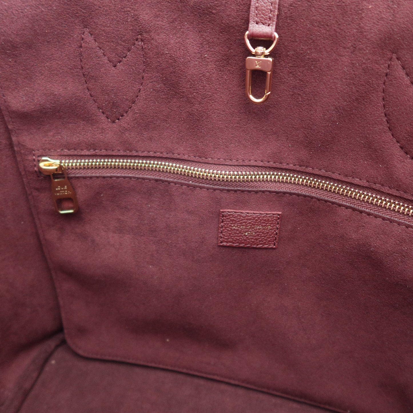 LOUIS VUITTON Neverfull MM Empreinte Leather Burgundy