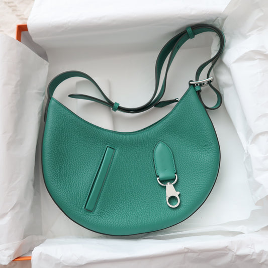 HERMES Petite Arcon Bag Togo and Swift Leather