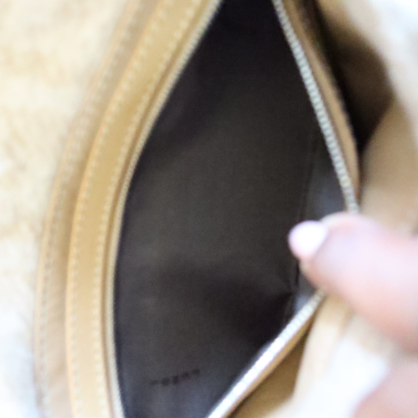 FENDI Wool Baguette Bag Beige