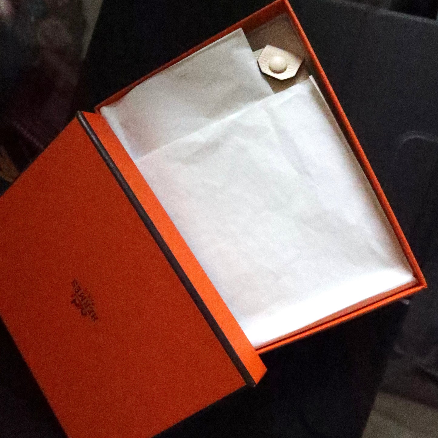 HERMES Epsom Tarmac PM Passport Holder Chalk White