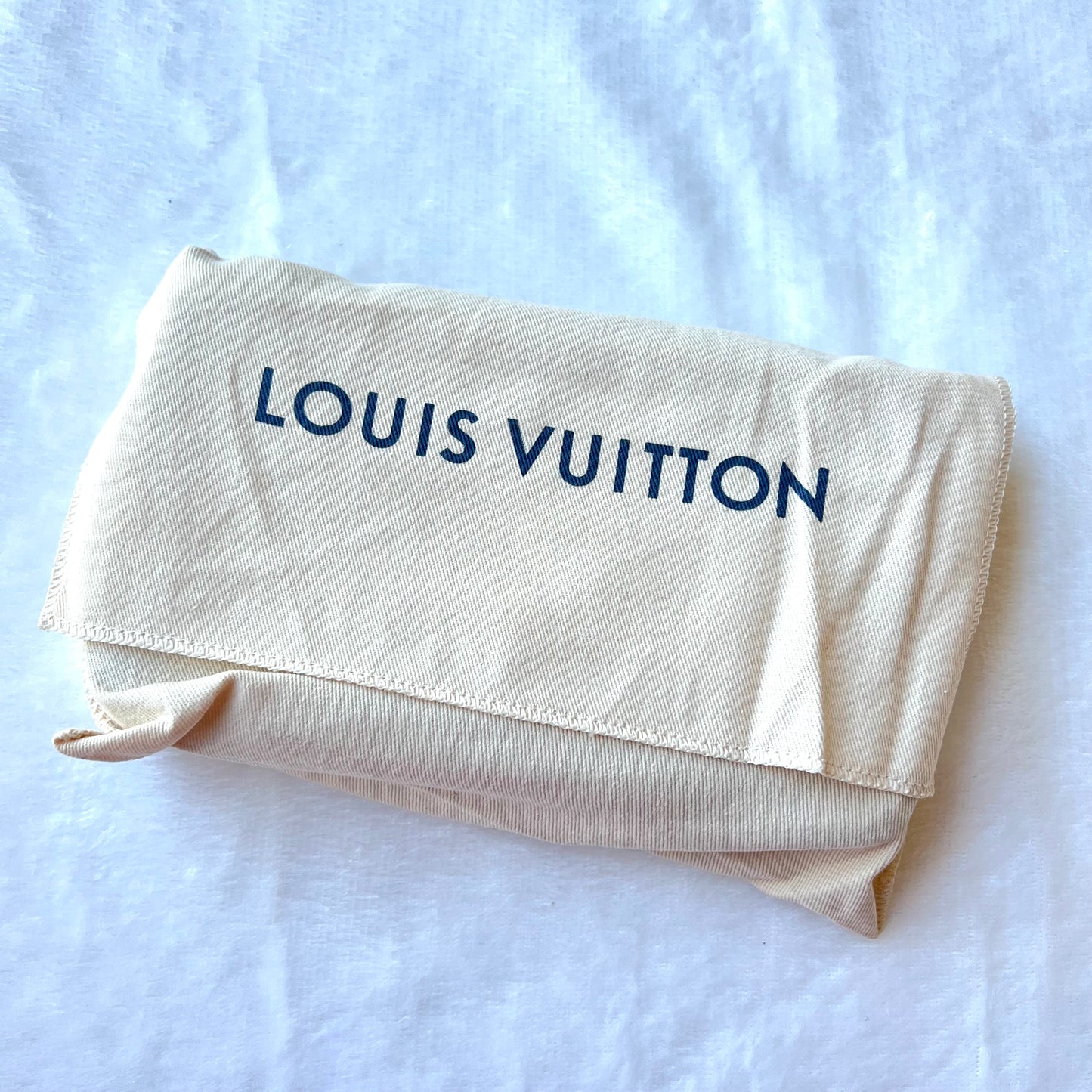 LOUIS VUITTON Turtledove Empreinte Felice Pochette
