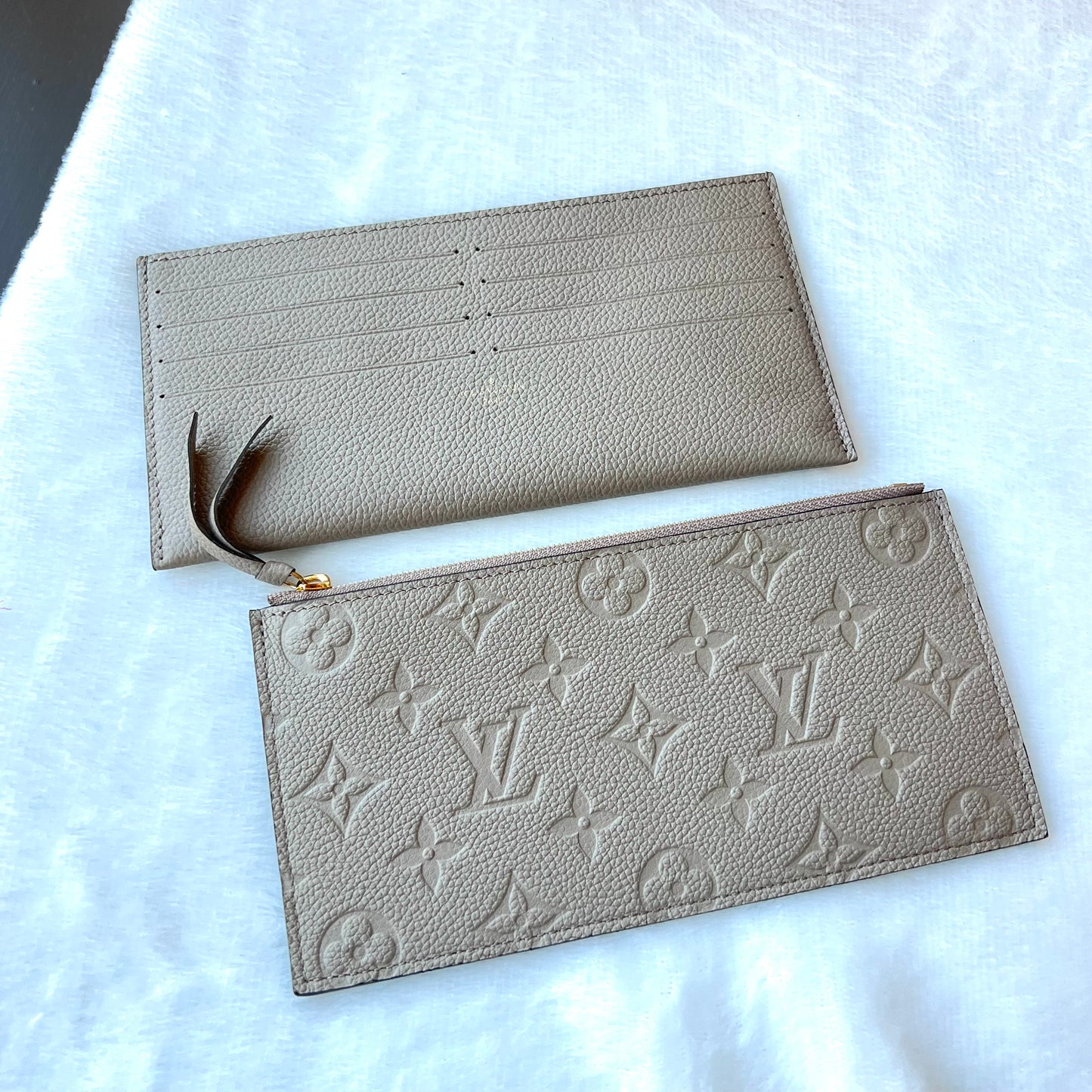 LOUIS VUITTON Turtledove Empreinte Felice Pochette