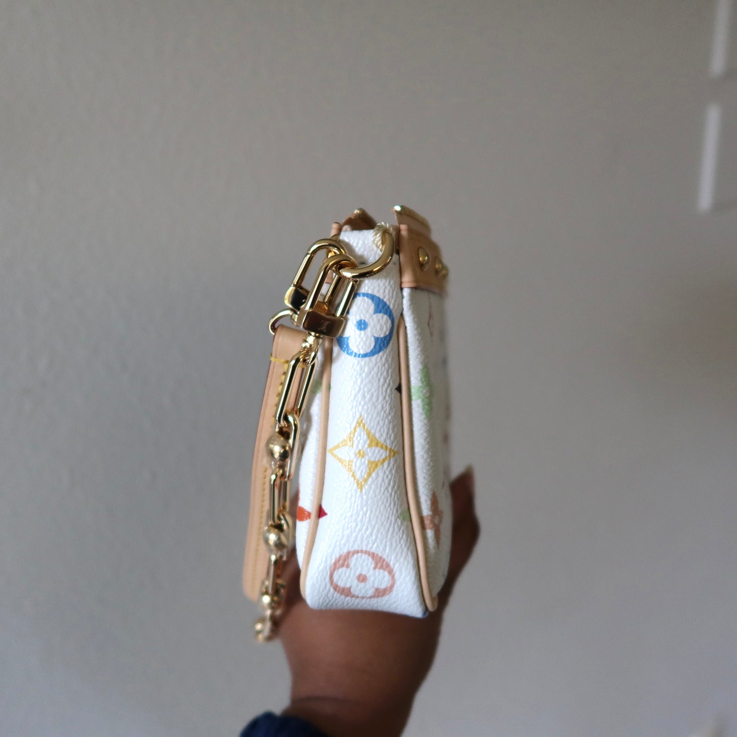 LOUIS VUITTON Murakami Multicolor White 20 Yr Anniversary Pochette Accessoires