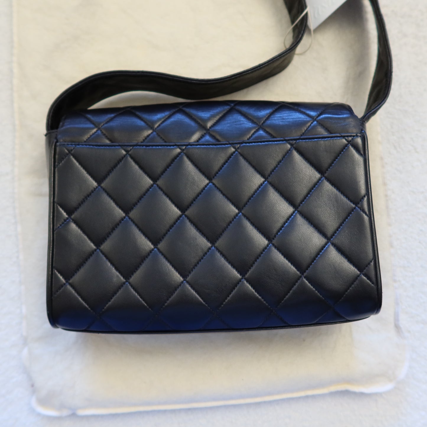 CHANEL 1994 Lambskin Quilted Black Shoulder Crossbody Bag