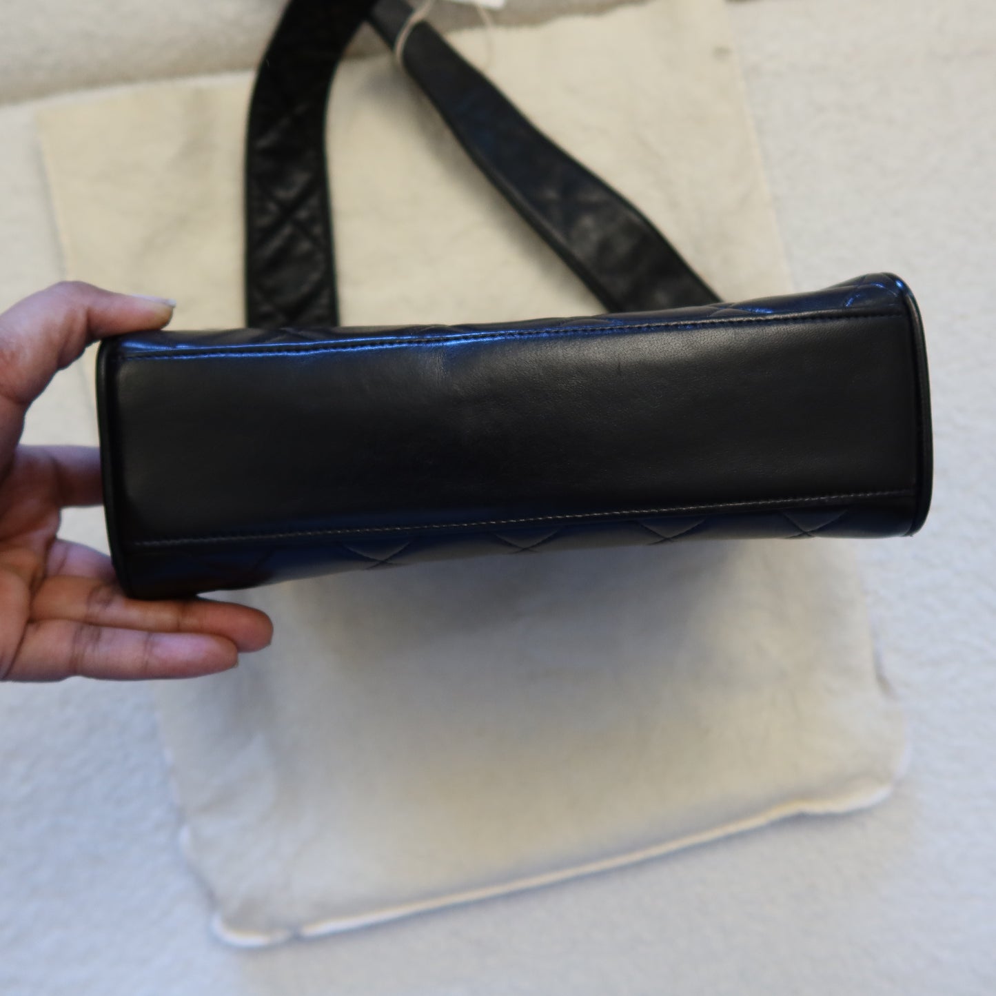 CHANEL 1994 Lambskin Quilted Black Shoulder Crossbody Bag