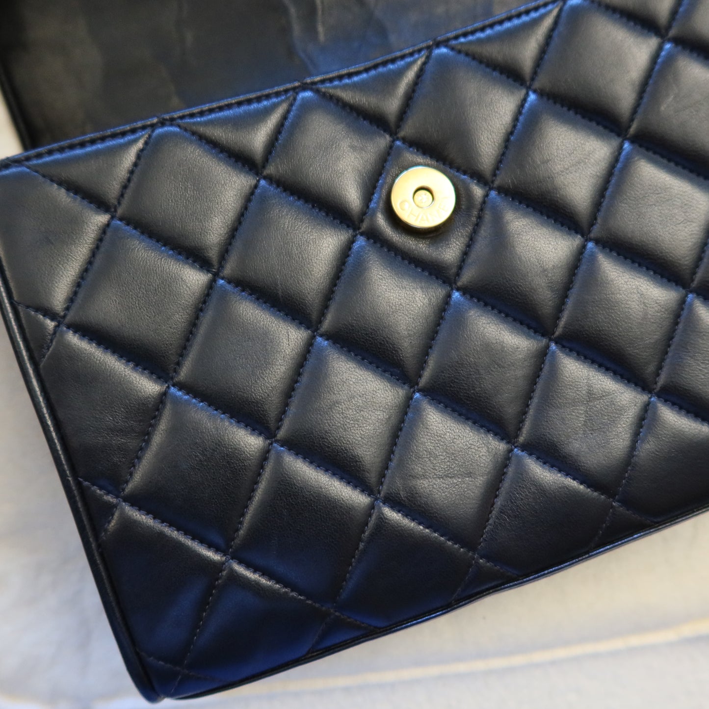 CHANEL 1994 Lambskin Quilted Black Shoulder Crossbody Bag