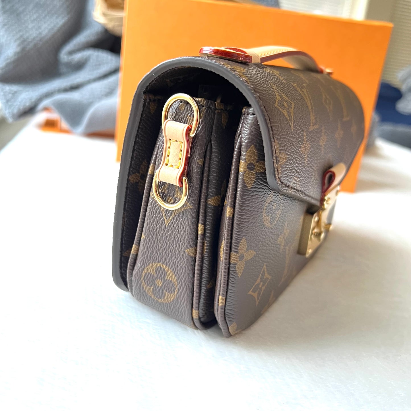 LOUIS VUITTON Monogram Pochette Metis East West